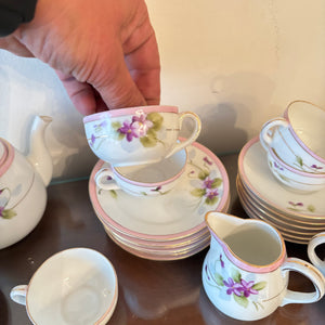 VINTAGE CHINA GROUPING (CHILDREN'S TEA SET AND MORE) - P132