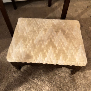 VINTAGESOLID WOOD  SEWING STAND AND SMALL STOOL (STAND HAS LEG THAT NEEDS REPAIR) - P133