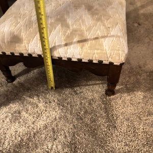 VINTAGESOLID WOOD  SEWING STAND AND SMALL STOOL (STAND HAS LEG THAT NEEDS REPAIR) - P133