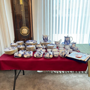 157 PIECE VINTAGE ROYAL CROWN DERBY BLUE MIKADO CHINA (IN EXCELLENT CONDITION) - P104