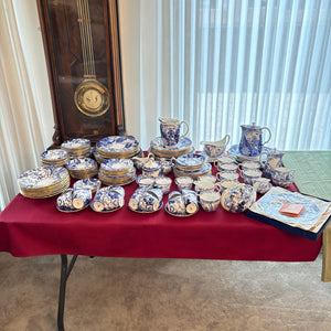 157 PIECE VINTAGE ROYAL CROWN DERBY BLUE MIKADO CHINA (IN EXCELLENT CONDITION) - P104