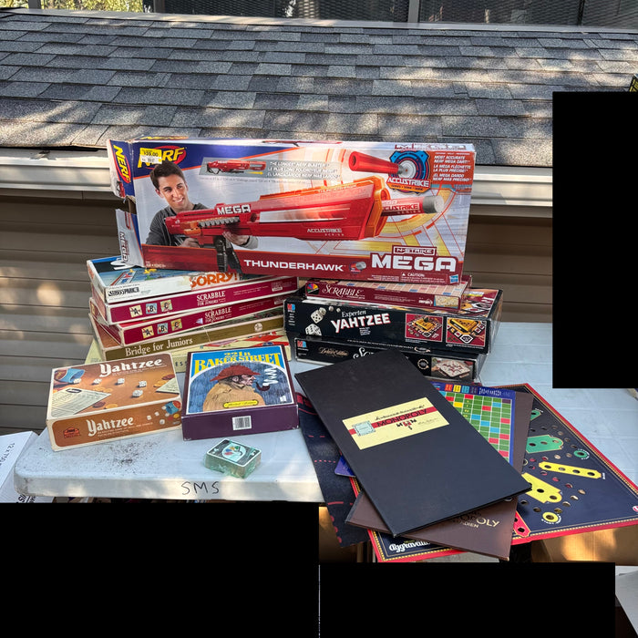 Vintage Games Grouping (Yahtzee and More) - R307