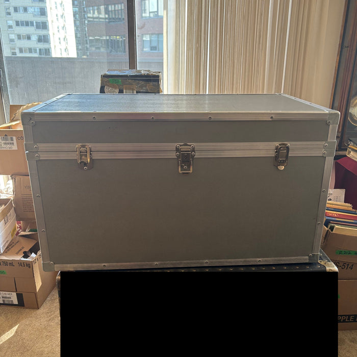 GREY TRUNK WITH CARPETED LINING (DENTED AND SCRATCHED) - P250
