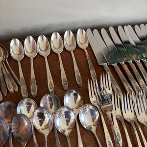 COMMUNITY PLATE FLATWARE GROUPING - P342