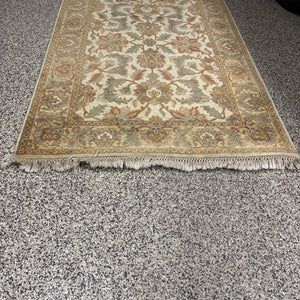 6Ft x 4Ft Vintage Wool Area Rug - M328