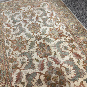 6Ft x 4Ft Vintage Wool Area Rug - M328