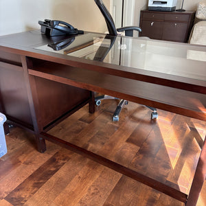 Bombay Company Style Home Office Desk and Executive Office Chair (desk and chair only) - M364