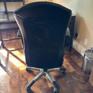 Bombay Company Style Home Office Desk and Executive Office Chair (desk and chair only) - M364