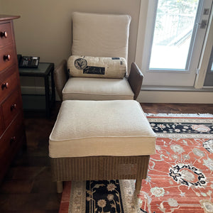 Like New Outdoor Wicker/Rattan High Back Chair with Ottoman - M365