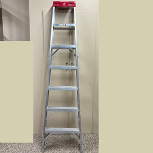 7Ft Tall Ladder - M324