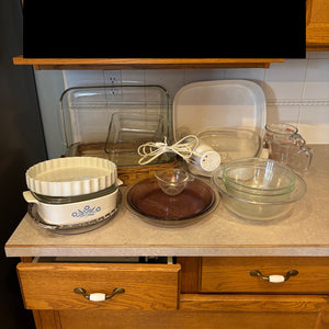 Kitchen Grouping (Roasting Pans and More) - C421