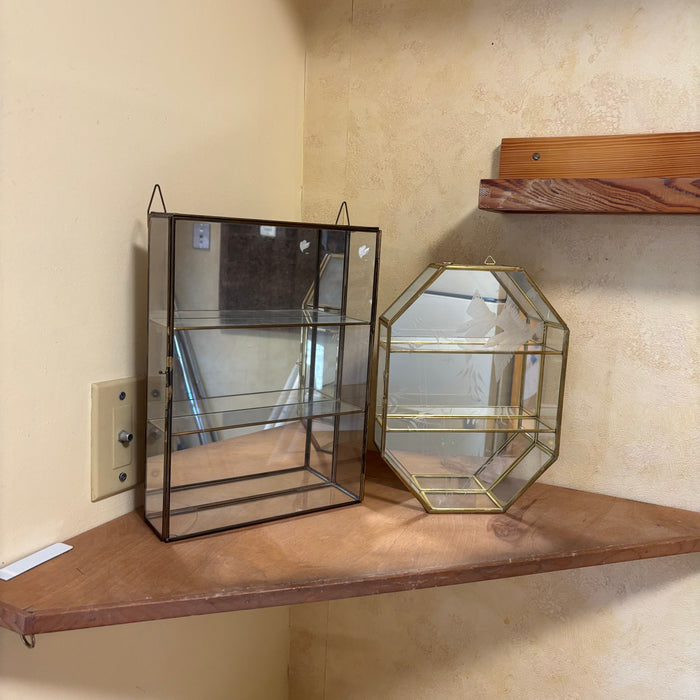 2 Small Display Cabinets - R532
