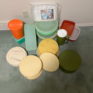 Vintage Tupperware Grouping - R540