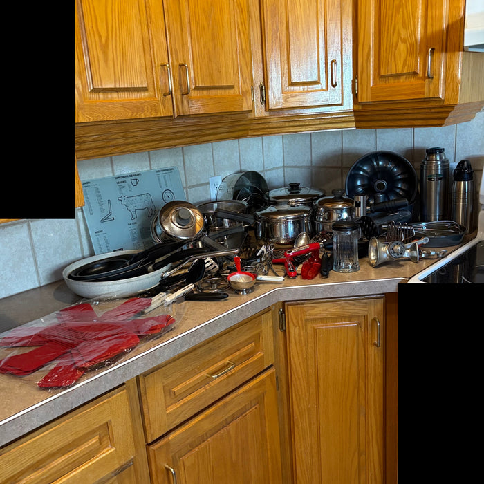 Kitchen Grouping (Pots and More) - S561