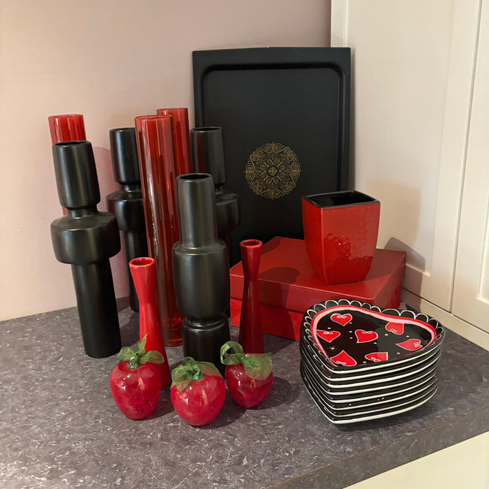 Black & Red Decor and More Grouping - 0453