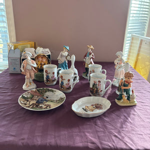 Vintage Collectibles Grouping (Porcelain Figurines and More) - 0536