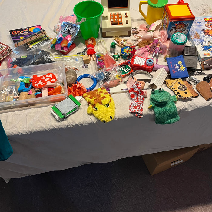 Vintage As Is Toys and Toy Parts - 0562