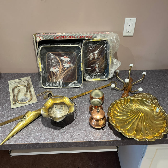 Vintage Decor and More (Set of 3 Asian Trays and More) - 0570