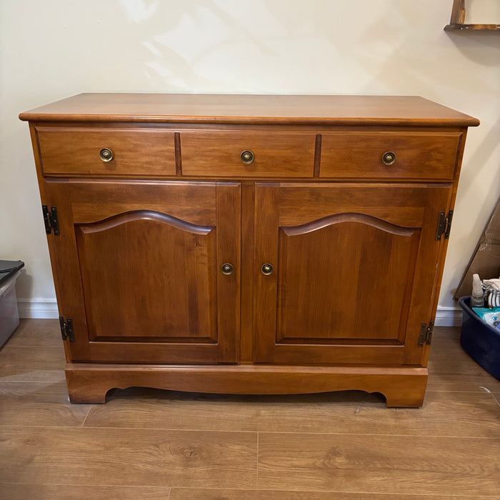 40" wide Solid Wood Buffet with Single Large Drawer and Double Doors - B256