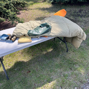 Camping Grouping (sleeping bag and more) - L622