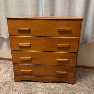 Vintage wooden four drawer dresser - L536