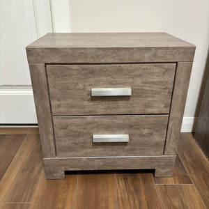 Like new Signature Design by Ashley Furniture 2 drawer night stand - R512