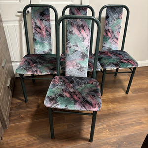 Set of 4 dining chairs with velour upholestry - R518