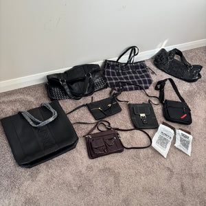 Bags and purses grouping - R526