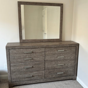 Signature Design by Ashley Furniture 6 drawer dresser and mirror (small chip on corner) - R443