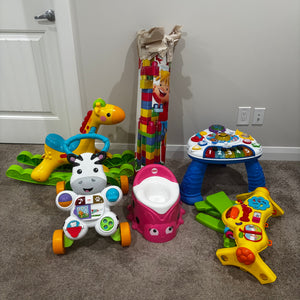 Kids Grouping (rocking horse and more) - R551