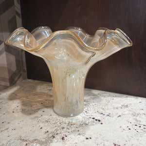 10" Tall vintage Murano-style blown glass vase with ruffled, handkerchief-shaped rim - R574