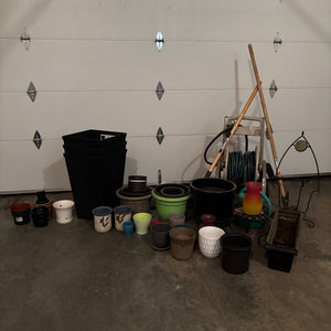Garage grouping (Plant pots and more) - R590