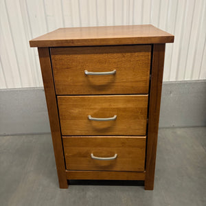 Solid wood 3 drawer night stand - U600