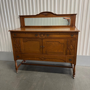 Antique (1910s) quarter sawn oak sideboard with mirrored back - U620