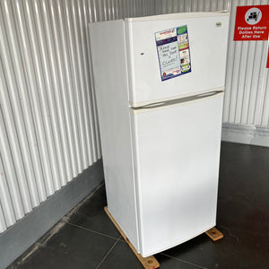 Refrigerator - U845