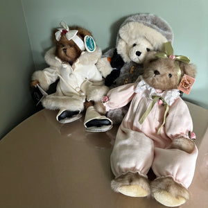 W508 The Bearington collection stuffed bears grouping