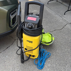 W516 Karcher pressure washer, extension cord and bucket
