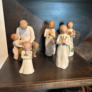 C724 Set of 5 Willow Tree Figurines