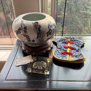 C762 Asian Grouping (Xi Zi Vase and more)