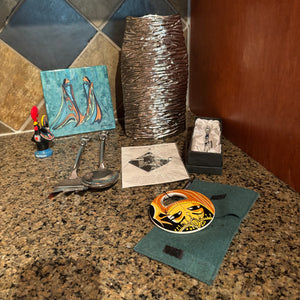 C825 Home Decor Grouping (vase, wooden rooster and more)