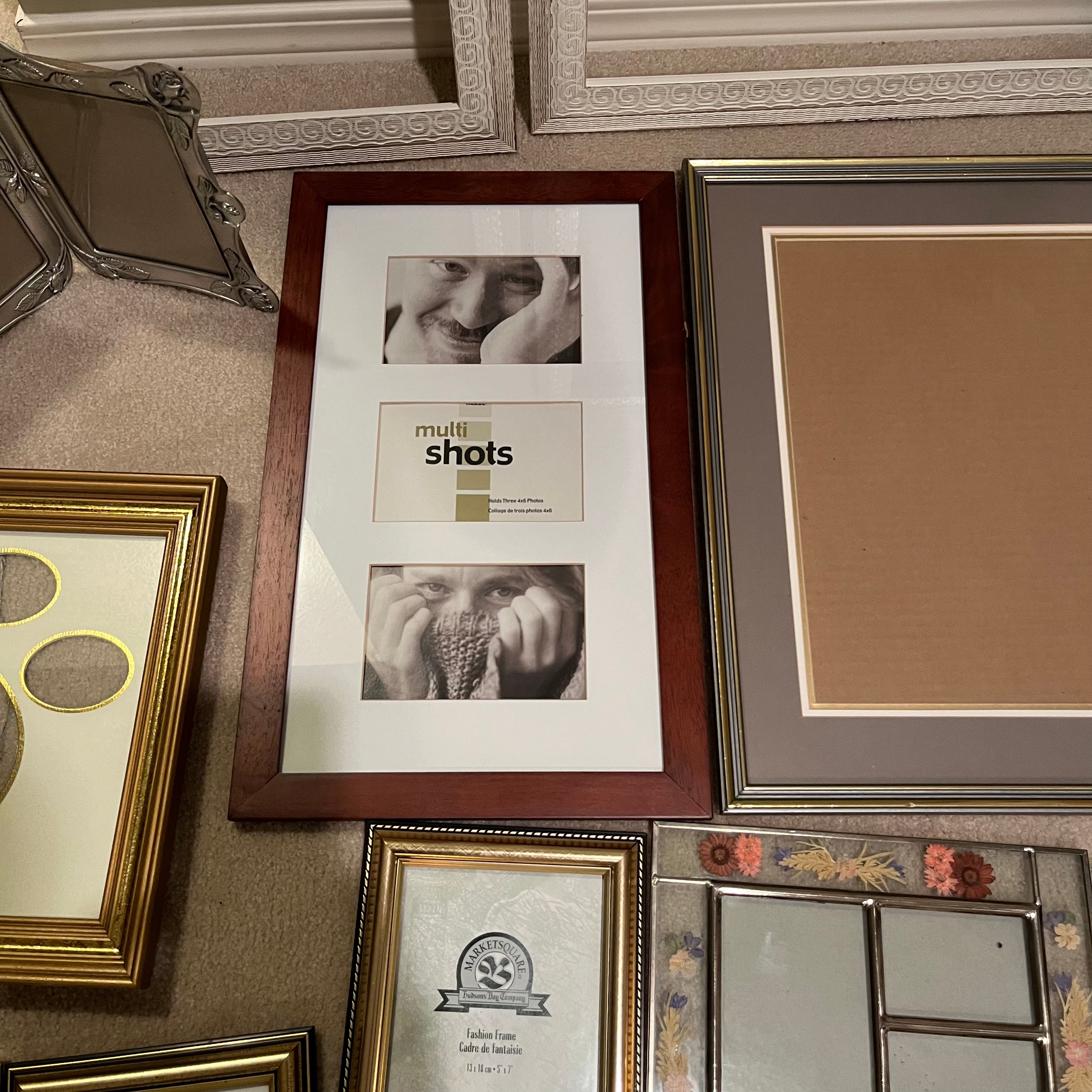 E503 Picture Frame Grouping
