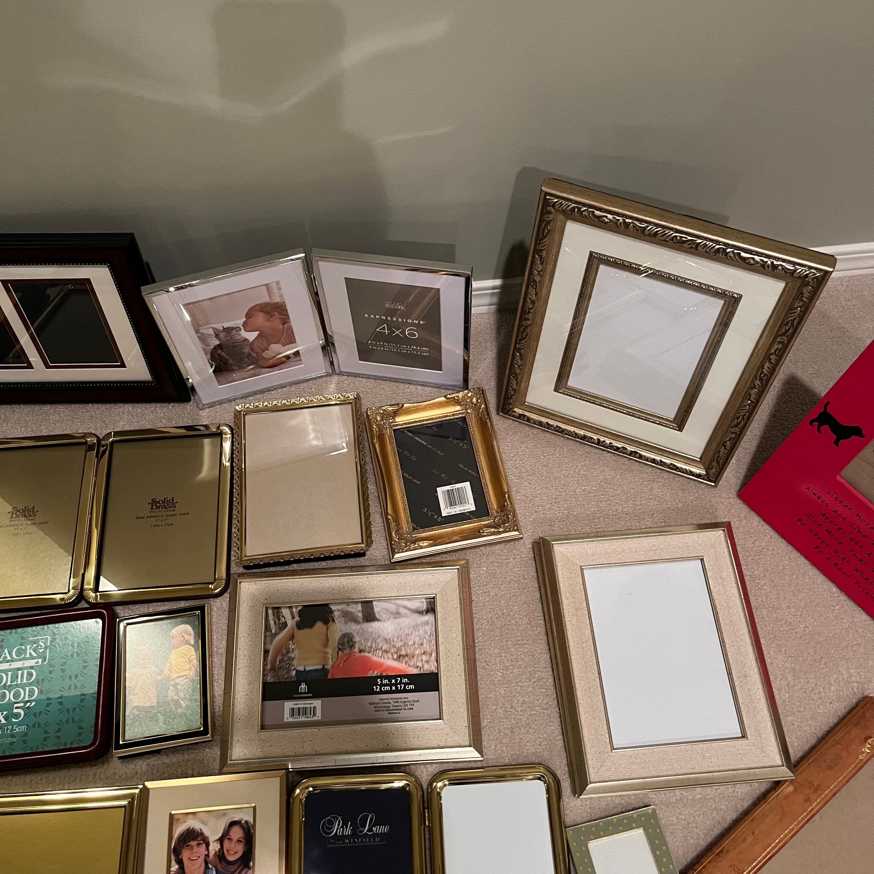 E504 PIcture Frame Grouping