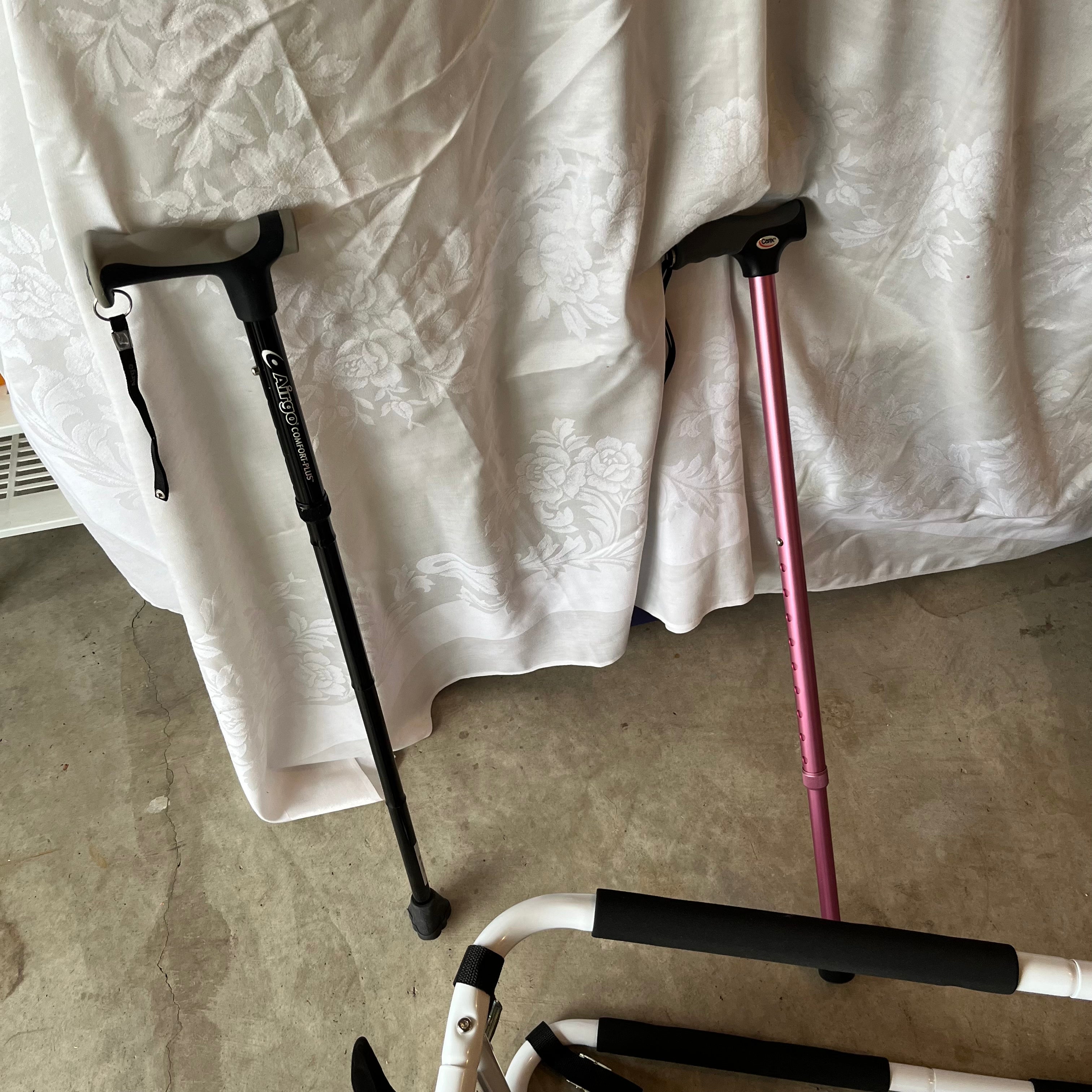 E524 Health Grouping (canes and more)