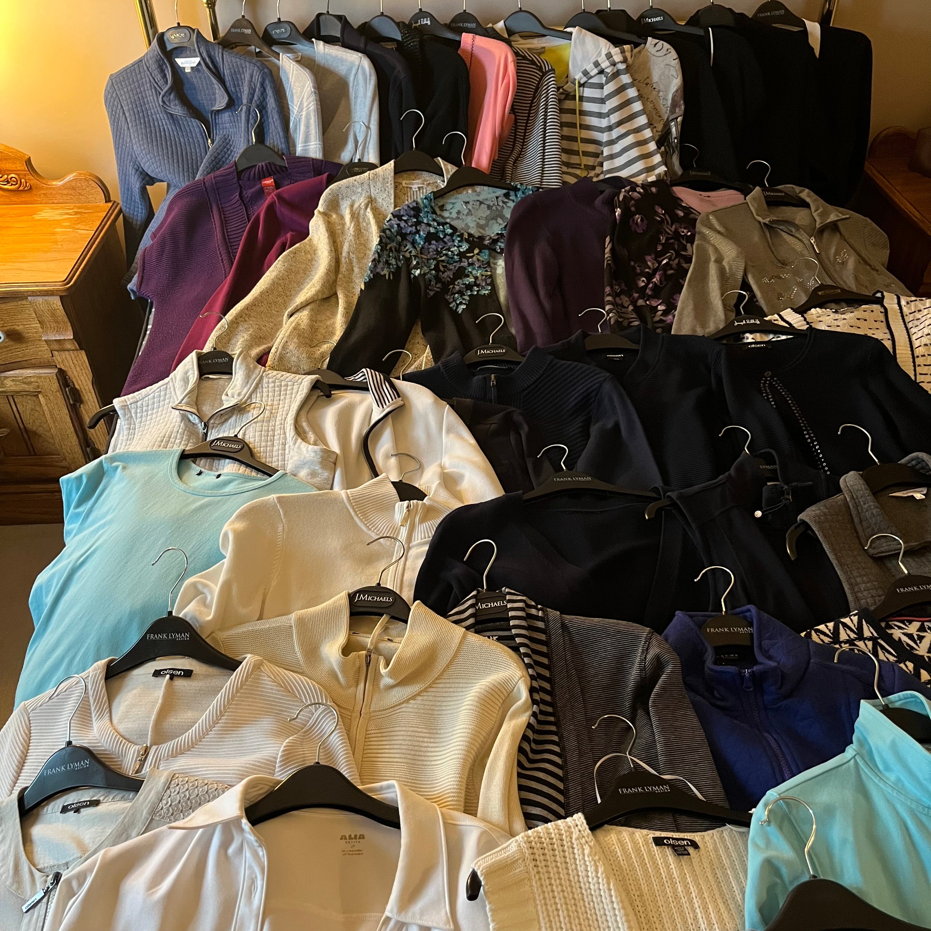 E530 Womens Clothing Grouping (size small knit tops and sweaters, ALOVE and more)