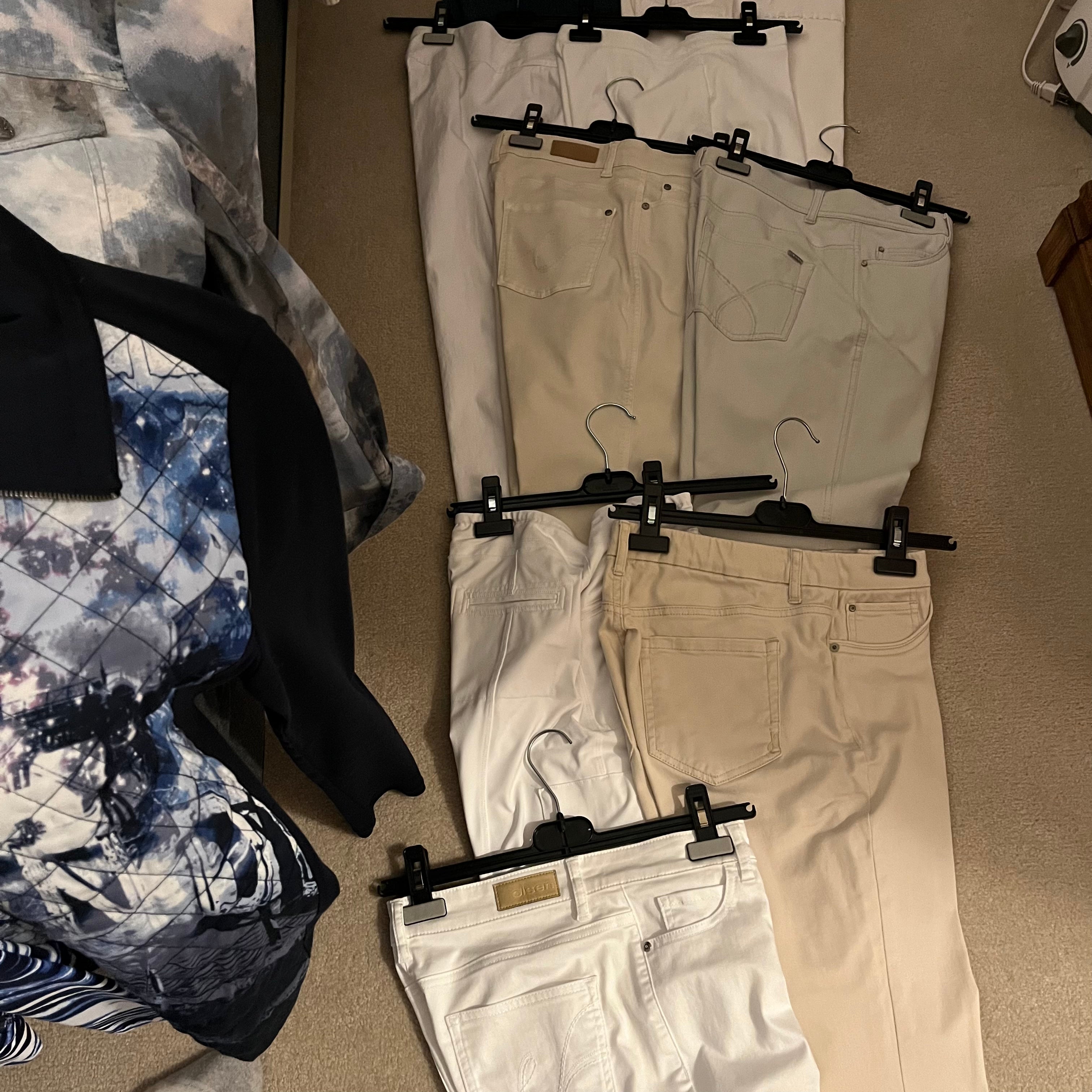 E530 Womens Clothing Grouping (size small knit tops and sweaters, ALOVE and more)