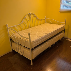 W571 Trundle Bed with white metal frame
