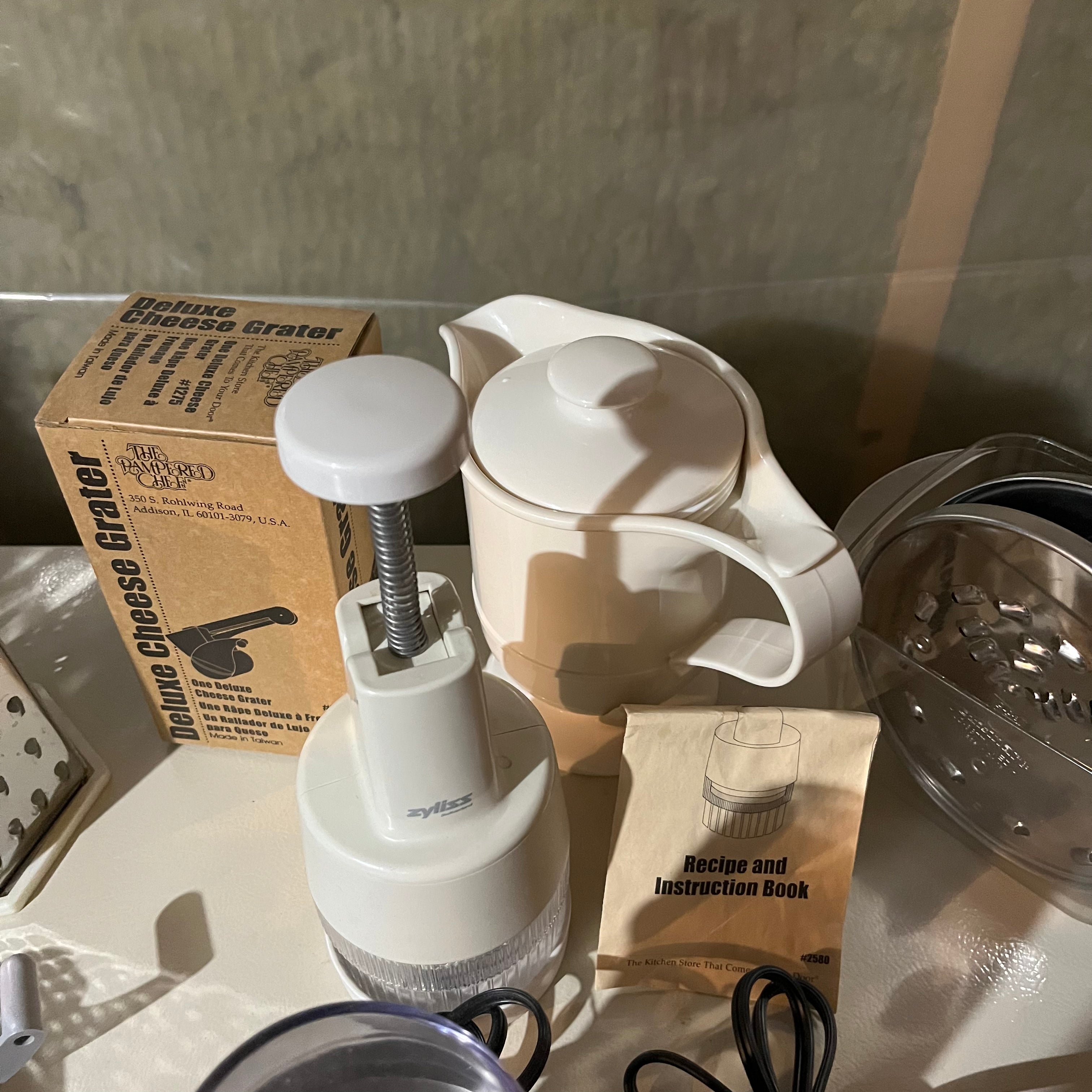 W704 Kitchen Grouping (Food processor and more)