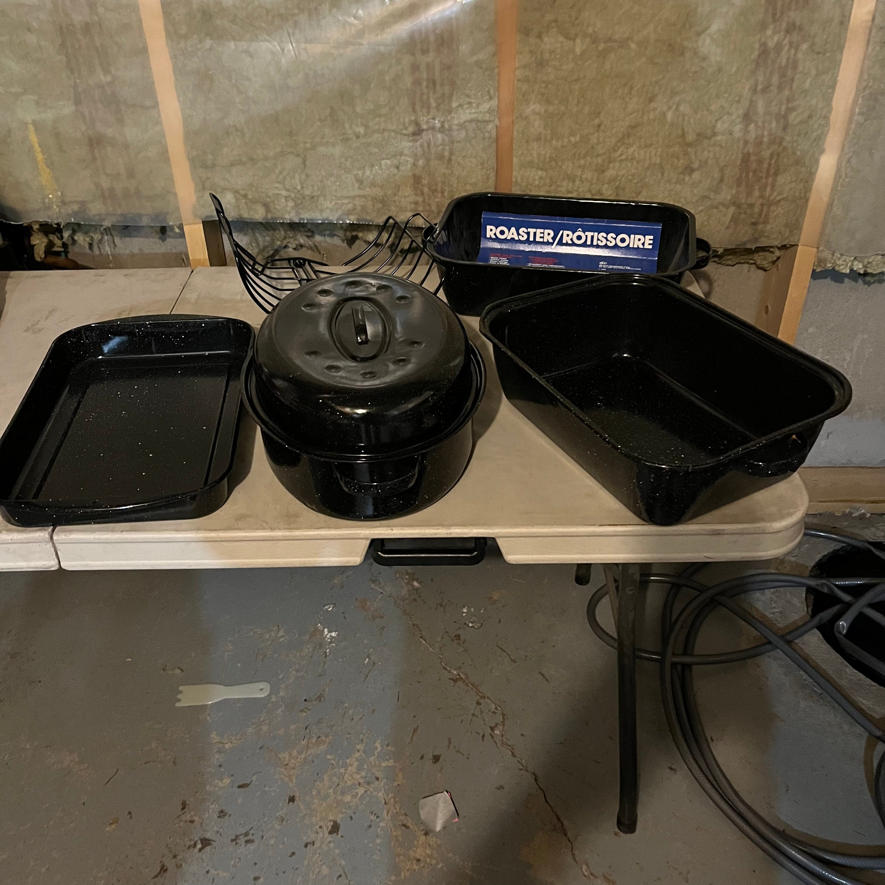 W706 Kitchen Grouping (enamel roasting pans)