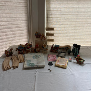W572A Cherished teddies and more collectibles grouping