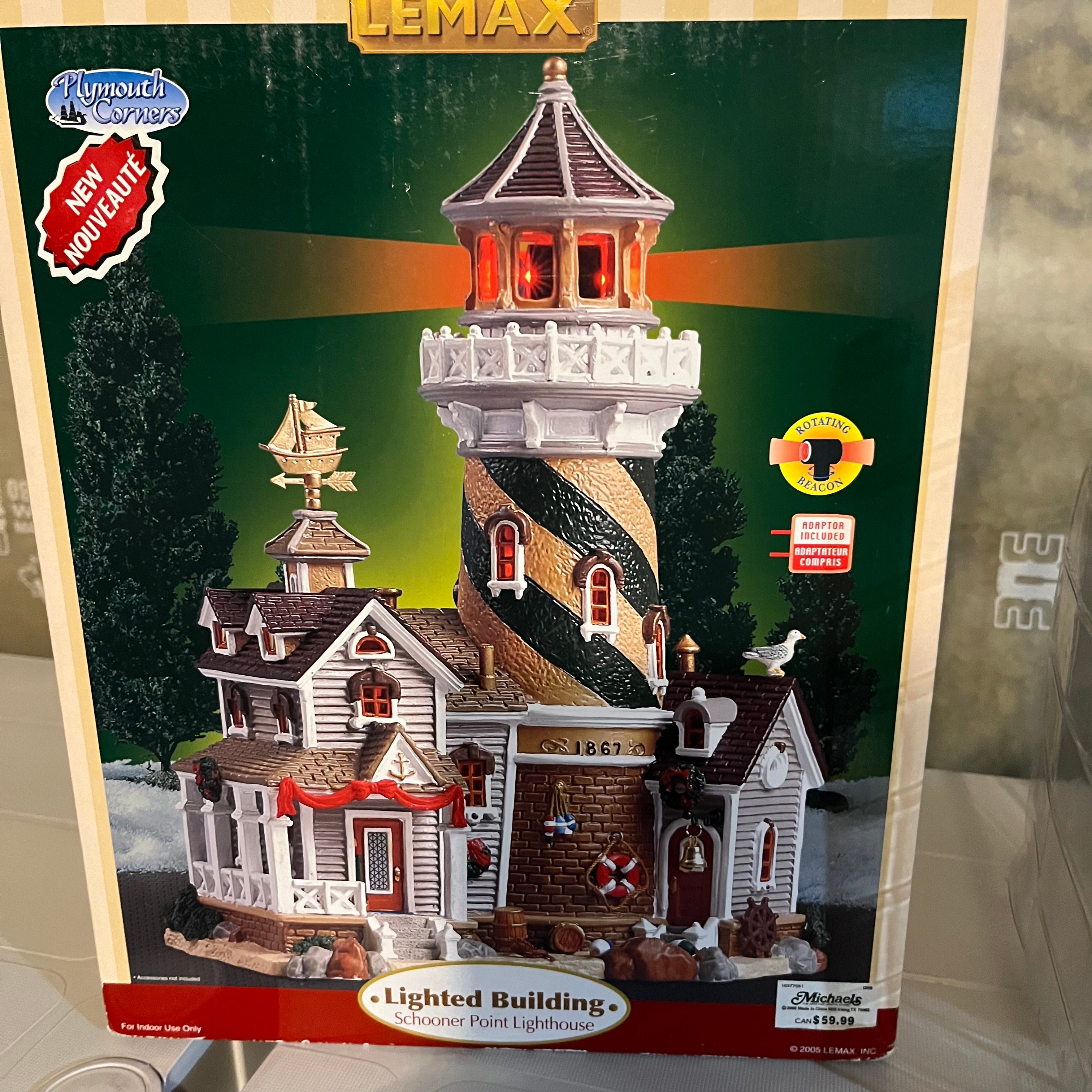 W710 Lemax Mini lighted house and boat
